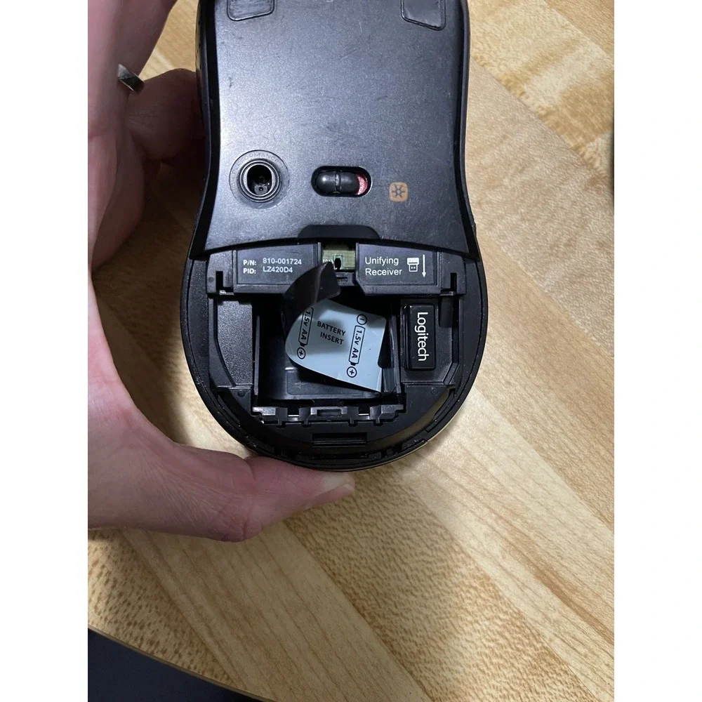 Logitech M510 Wireless Laser Mouse Dark Grey With unifying USB Receiver Battery